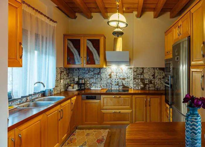 Vincenzo Variko Villa Kouvalata