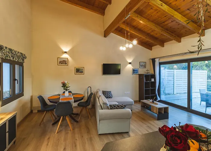 Vincenzo Variko Villa *